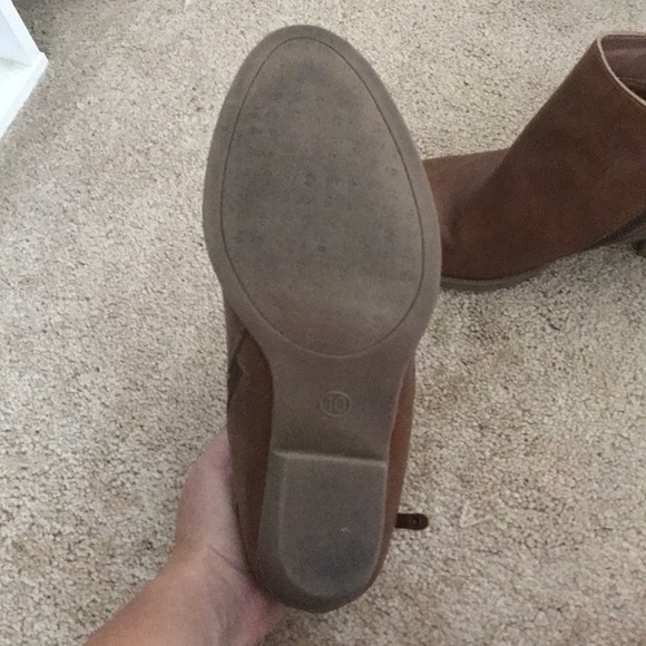 Brown faux leather booties - Picture 4 of 4